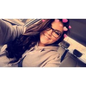 Meet your Posher, Alexis